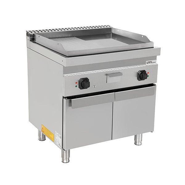 8238.jpg Electric Griddle – 1/2 Smooth + 1/2 Grooved CHROME - Image 1
